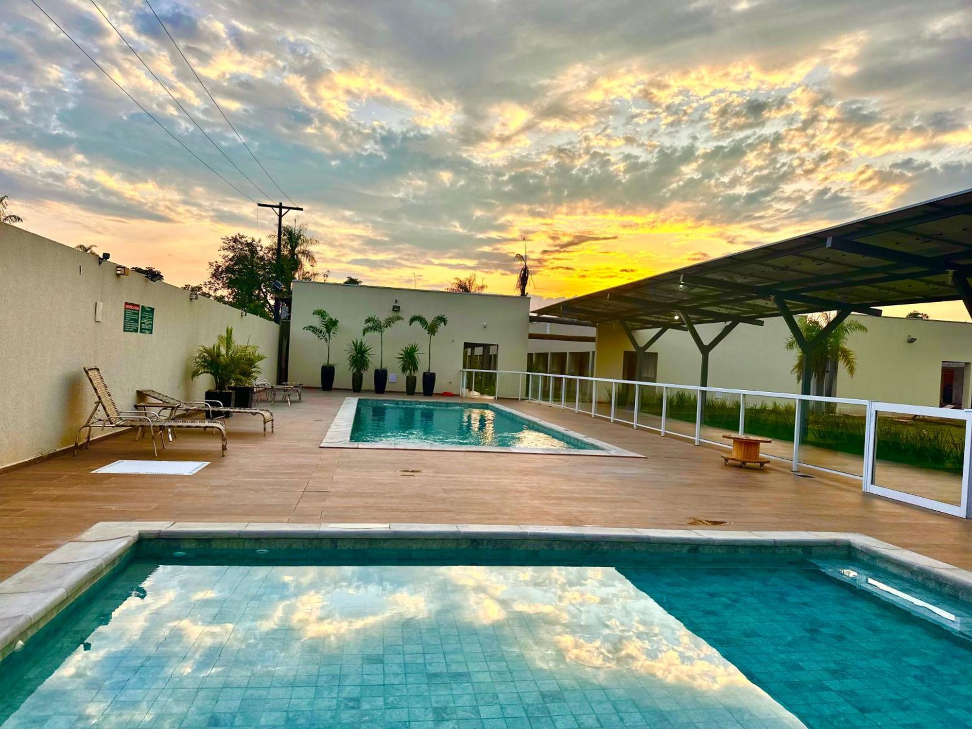 בוניטו Verdant Hotel מראה חיצוני תמונה